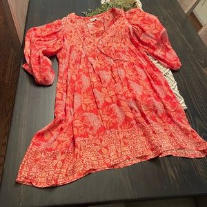 Boutique Style Dress worn once.  Material is soft and drapey!